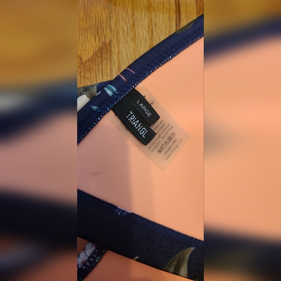 TRIANGL Bikini - Picture 3 of 5